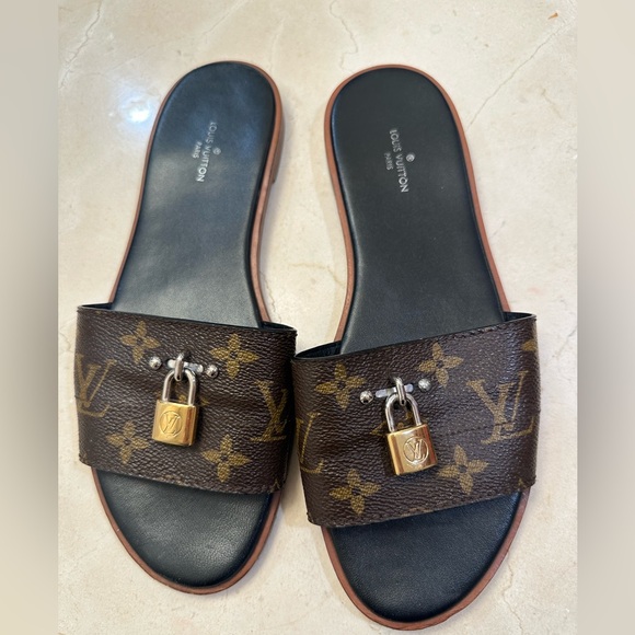 Louis Vuitton Brown Monogram Coated Canvas Lock It Flat Slides Size 38 - Picture 3 of 5